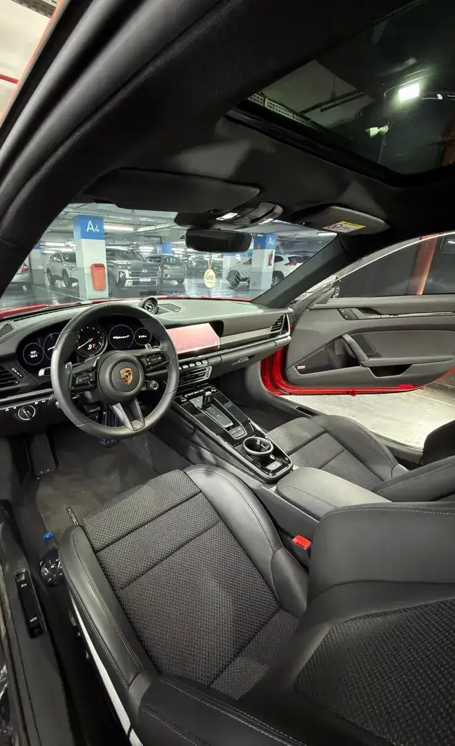 Interior de Porsche higienizado com ozônio na 4Fast Detail